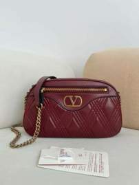 Picture of Valentino Handbags _SKUfw205838221fw